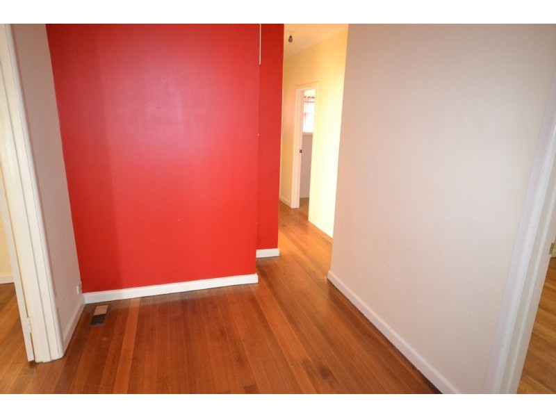 6 Monatsell Ave, Deer Park VIC 3023
