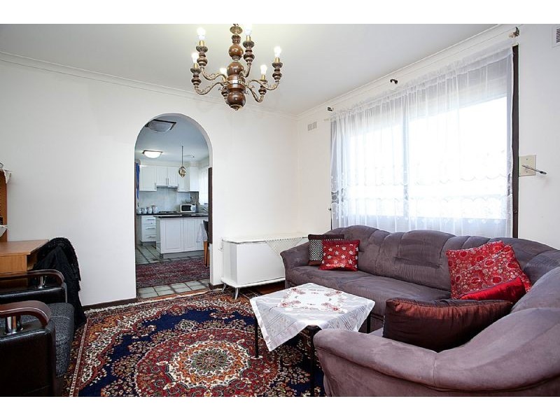 2 Livingston Street, Deer Park VIC 3023