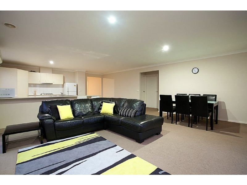 30 Hatchlands Drive, Deer Park VIC 3023