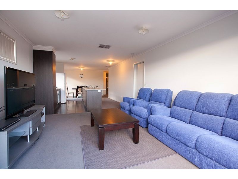 23 Jonah Pde, Deer Park VIC 3023