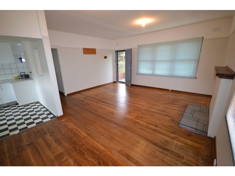 15 Kynoch Street, Deer Park VIC 3023