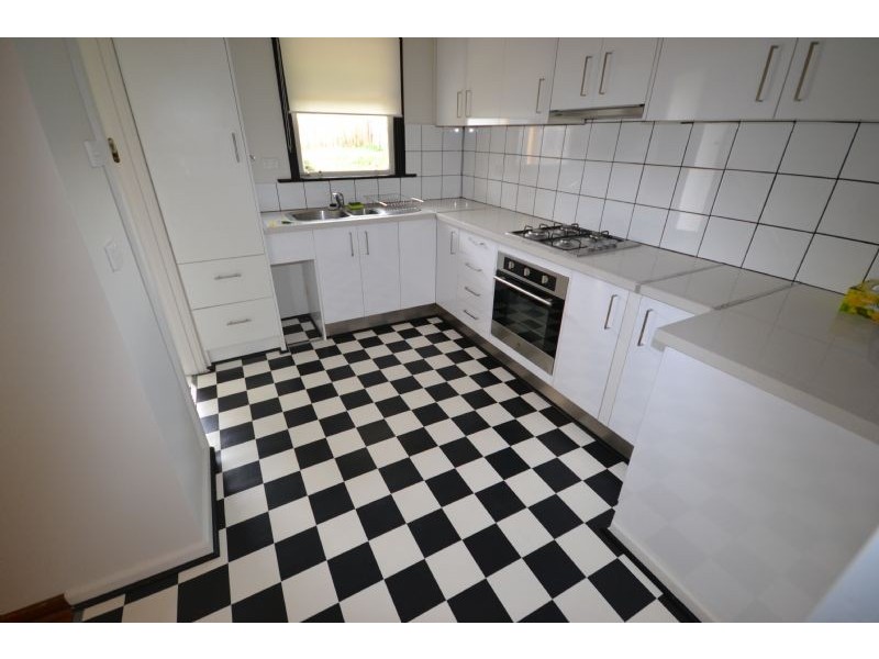 15 Kynoch Street, Deer Park VIC 3023