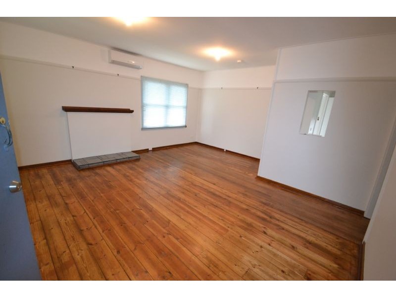 15 Kynoch Street, Deer Park VIC 3023