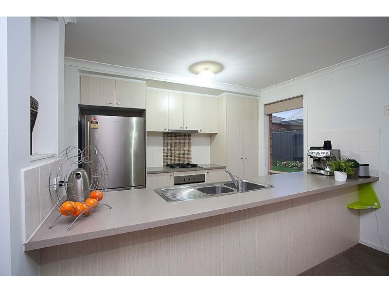 31 Ashgrove Drive, Deer Park VIC 3023