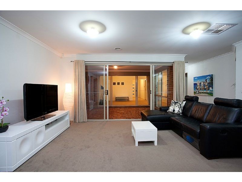 31 Ashgrove Drive, Deer Park VIC 3023