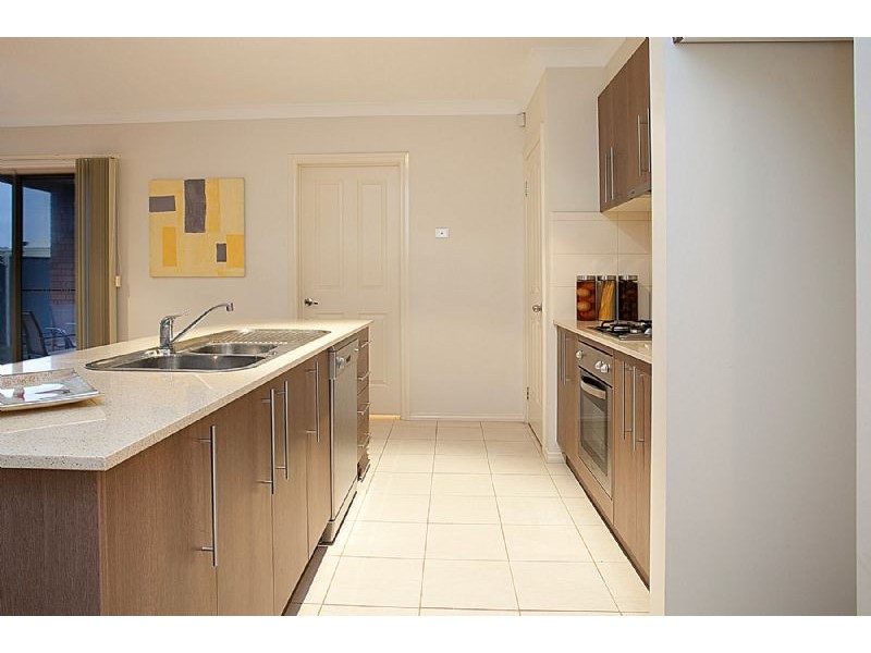 9 Fernhurst Avenue, Derrimut VIC 3030