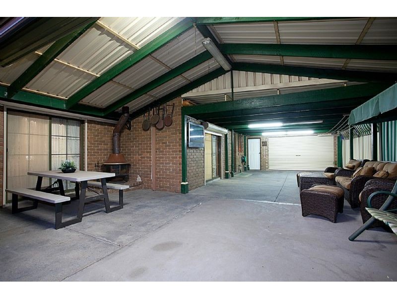 25 Doherty Street, Deer Park VIC 3023