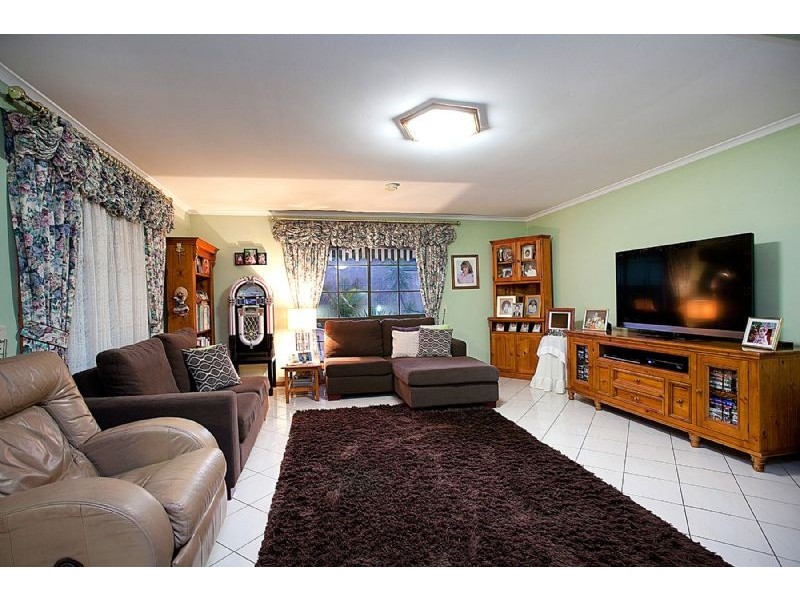 25 Doherty Street, Deer Park VIC 3023