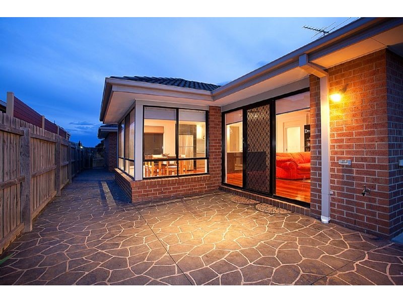 32 St Leonards Avenue, Derrimut VIC 3030