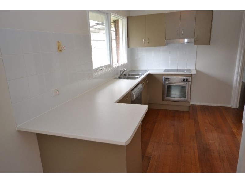 11. Droitwich Crescent., Deer Park VIC 3023