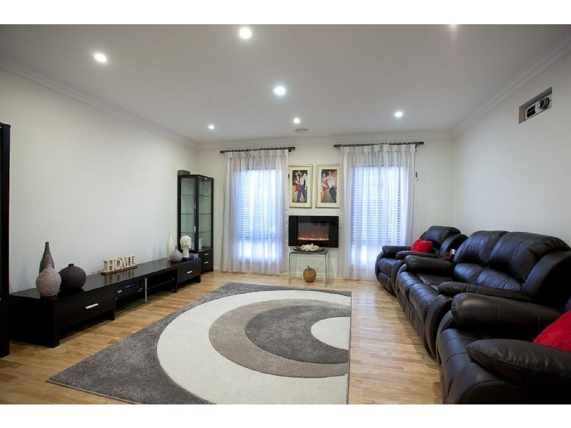 7 Maxwelton Circuit, Derrimut VIC 3030