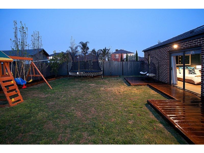6 Lincoln Drive, Derrimut VIC 3030