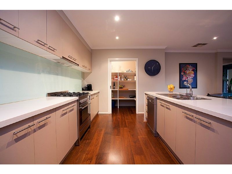 6 Lincoln Drive, Derrimut VIC 3030