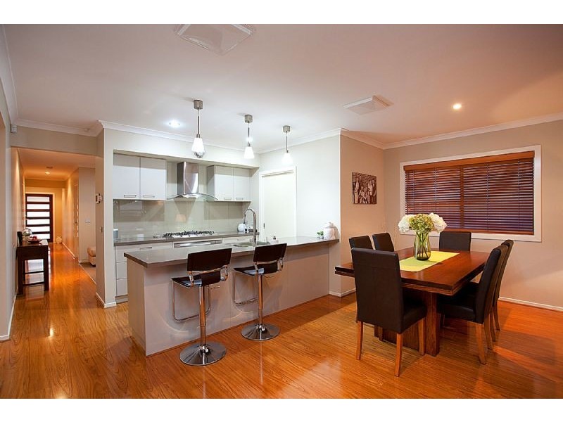 7 Longfield Way, Deer Park VIC 3023