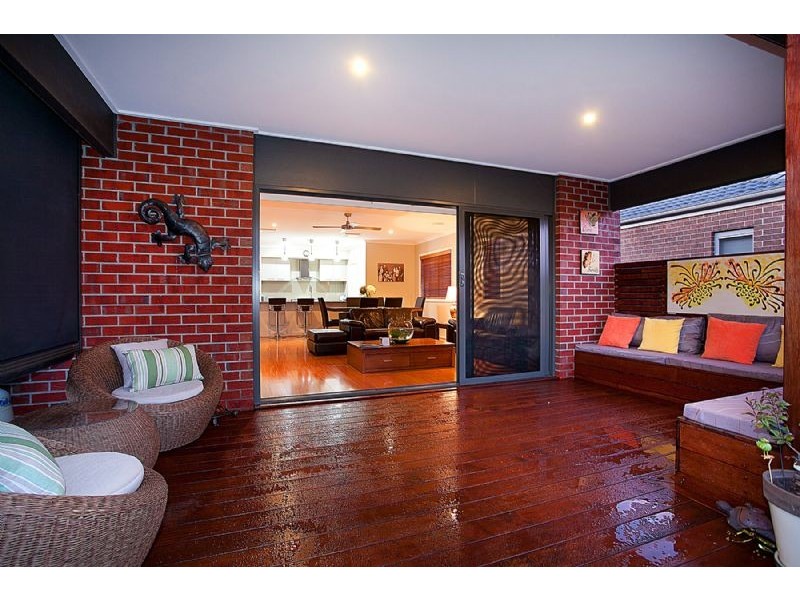 7 Longfield Way, Deer Park VIC 3023