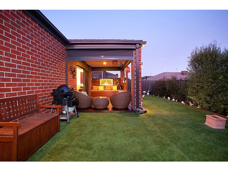 7 Longfield Way, Deer Park VIC 3023