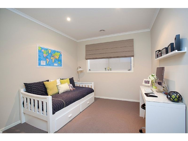 7 Longfield Way, Deer Park VIC 3023