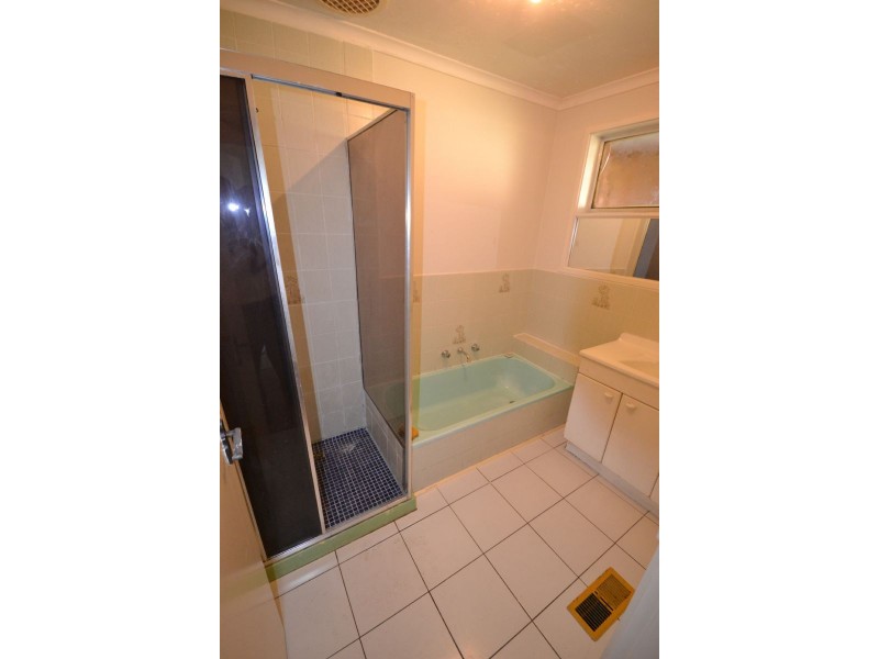 12 Mavis Walk, Kings Park VIC 3021