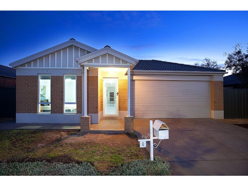 3 Penhurst Place, Deer Park VIC 3023
