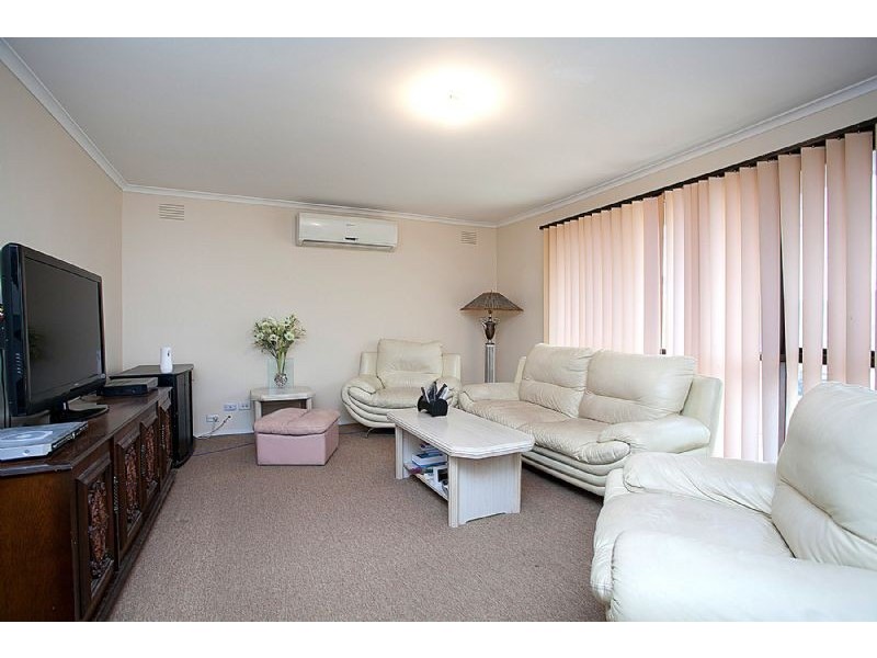 14 Waylett Court, Deer Park VIC 3023