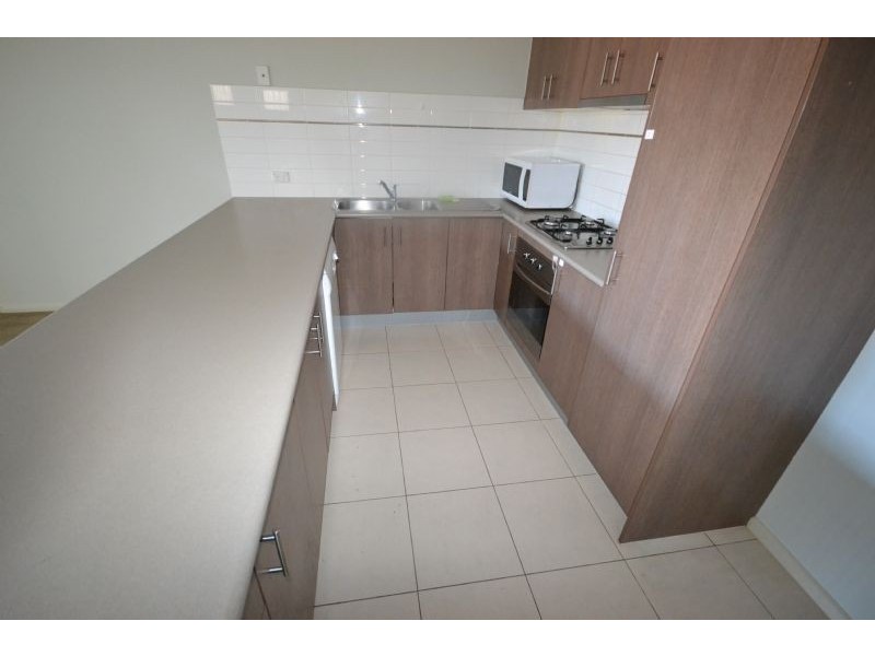 10 Deauville Lane, Deer Park VIC 3023