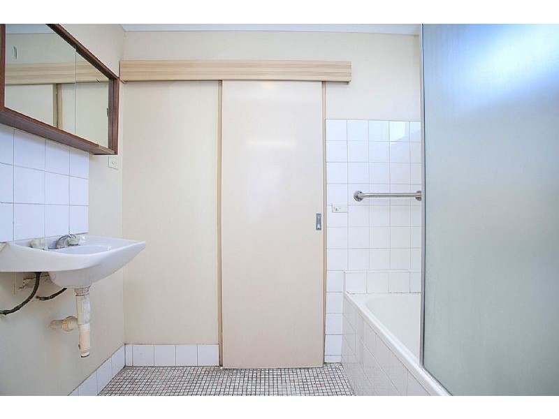 Unit 2/16 Tulloch Street, Deer Park VIC 3023