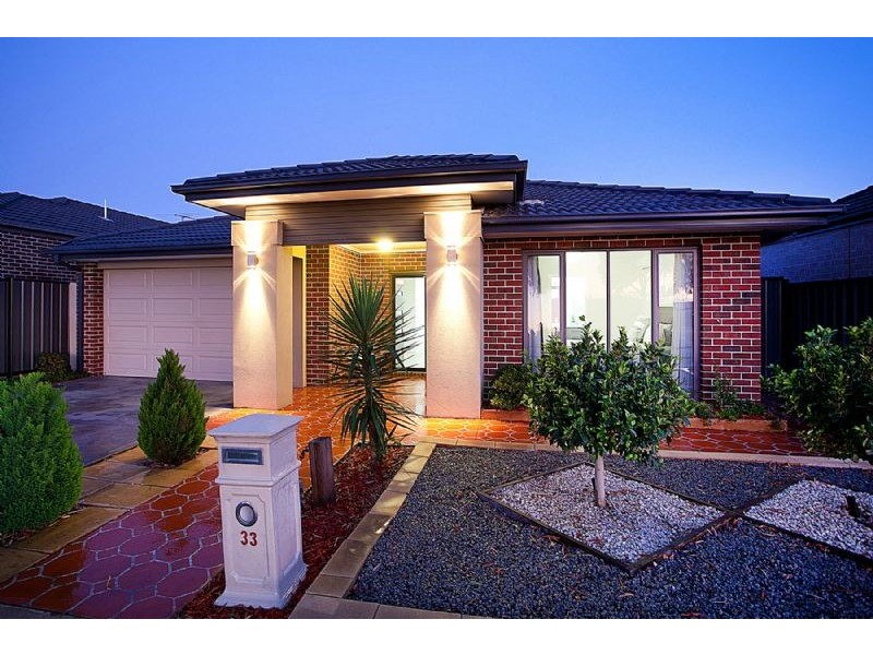 33 Grosvenor Crescent, Derrimut VIC 3030