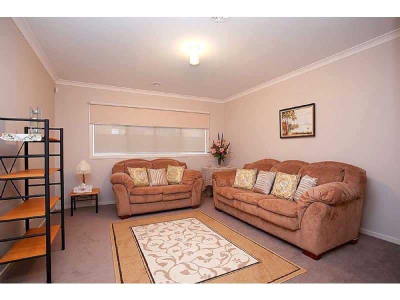27 Upton Circle, Derrimut VIC 3030