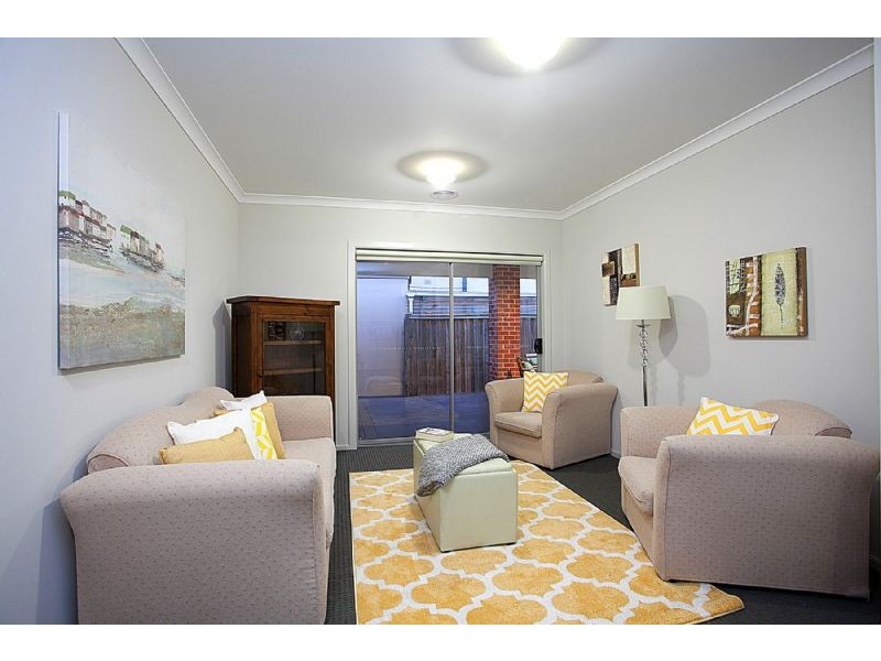 5 St Andrews Drive, Deer Park VIC 3023