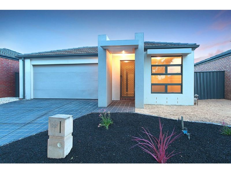 22 Howard Place, Deer Park VIC 3023