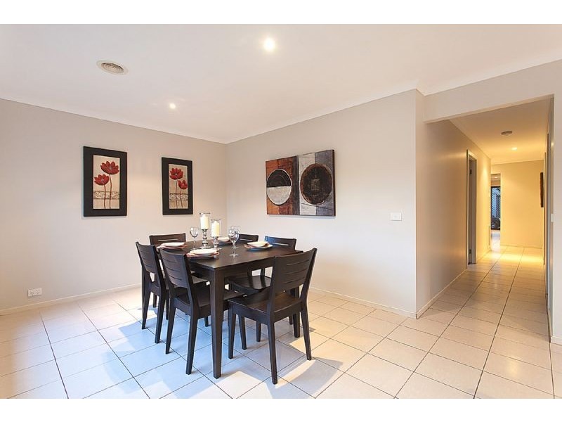 22 Howard Place, Deer Park VIC 3023