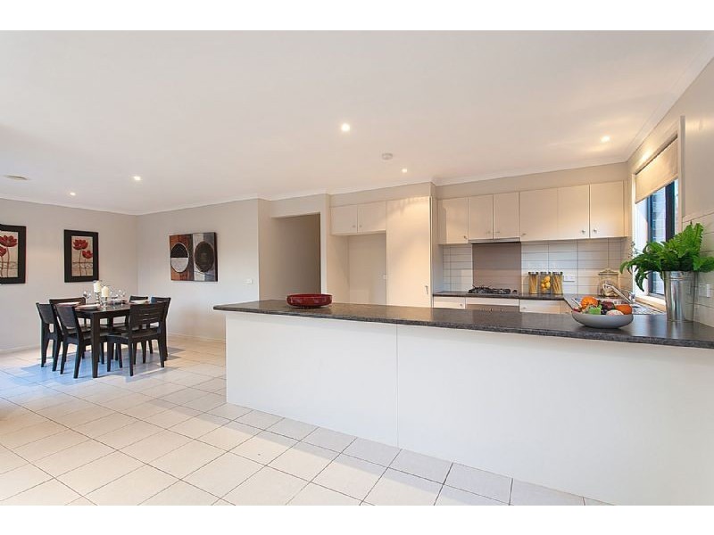 22 Howard Place, Deer Park VIC 3023