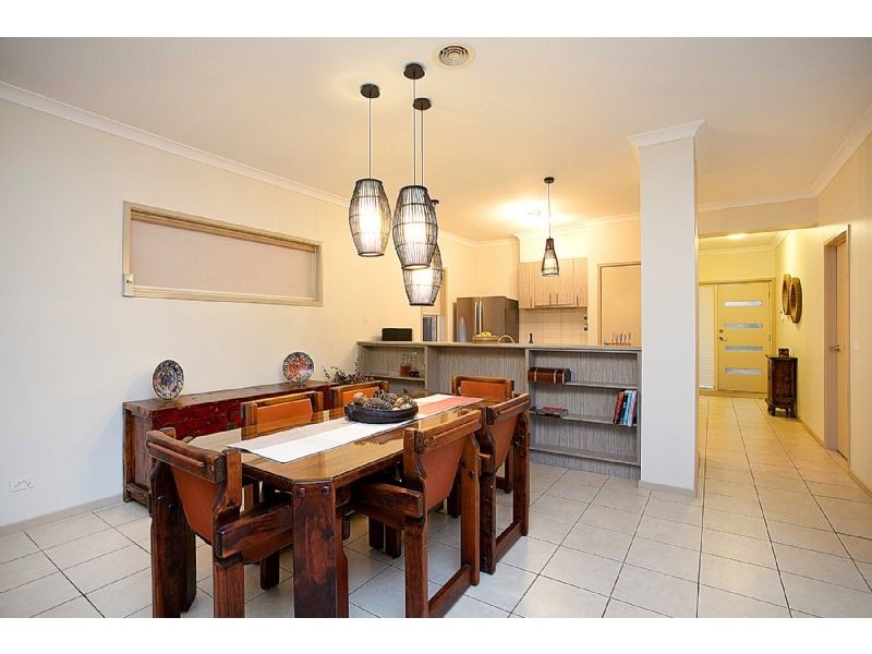 18 Hatfield Place, Deer Park VIC 3023