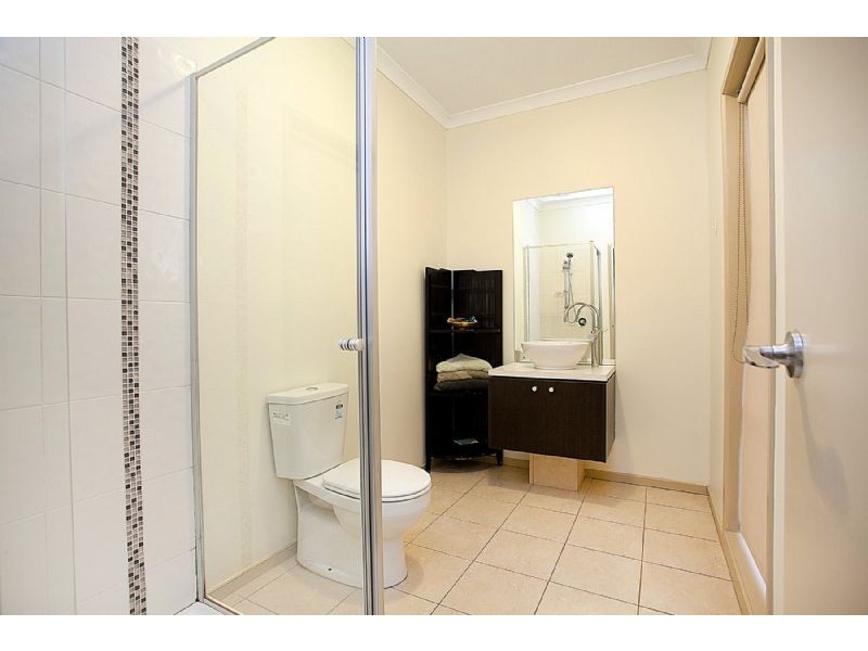 18 Hatfield Place, Deer Park VIC 3023