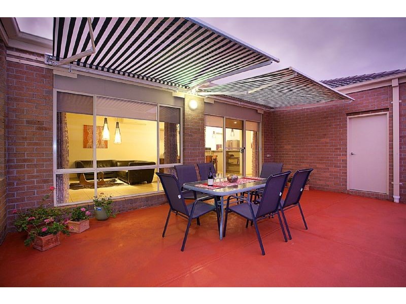 18 Hatfield Place, Deer Park VIC 3023