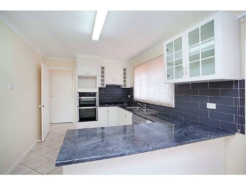 12 Trinacria Court, Deer Park VIC 3023