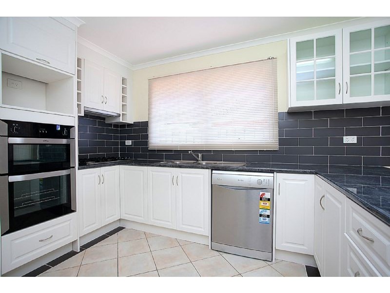 12 Trinacria Court, Deer Park VIC 3023