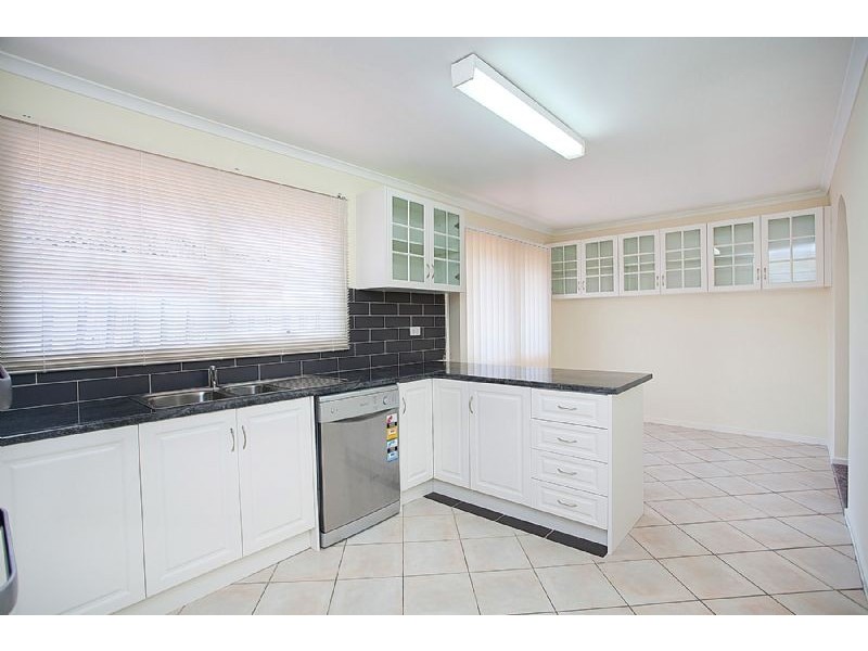 12 Trinacria Court, Deer Park VIC 3023