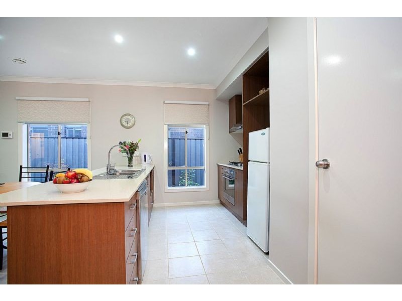 27 Upton Circle, Derrimut VIC 3030