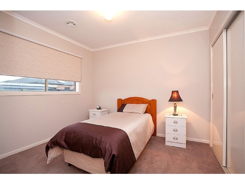 27 Upton Circle, Derrimut VIC 3030