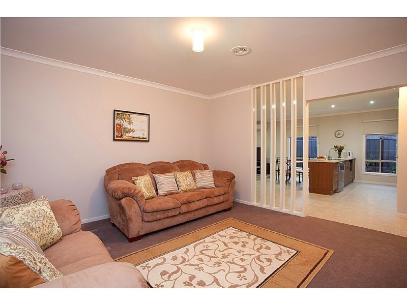 27 Upton Circle, Derrimut VIC 3030