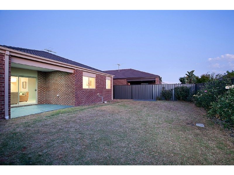27 Upton Circle, Derrimut VIC 3030