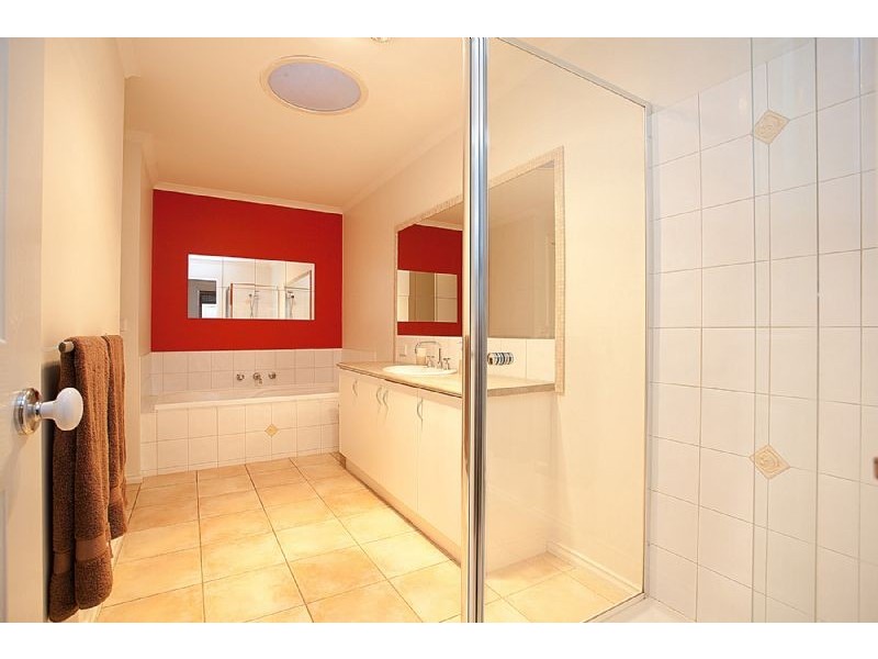 5/36A Robinsons Road, Deer Park VIC 3023