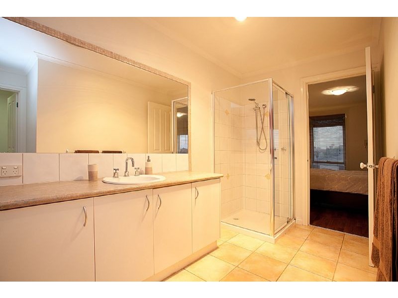 5/36A Robinsons Road, Deer Park VIC 3023