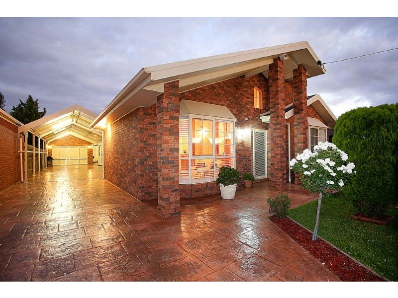 68 Lake Boga Avenue, Deer Park VIC 3023