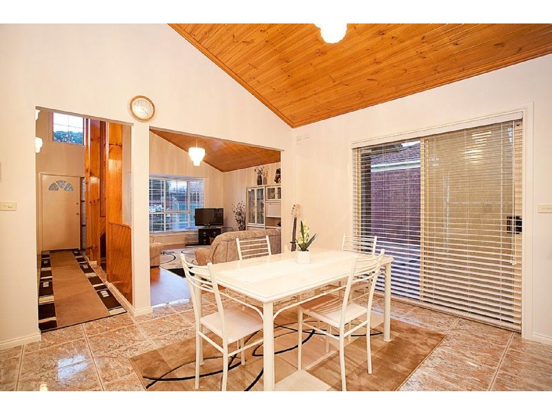68 Lake Boga Avenue, Deer Park VIC 3023