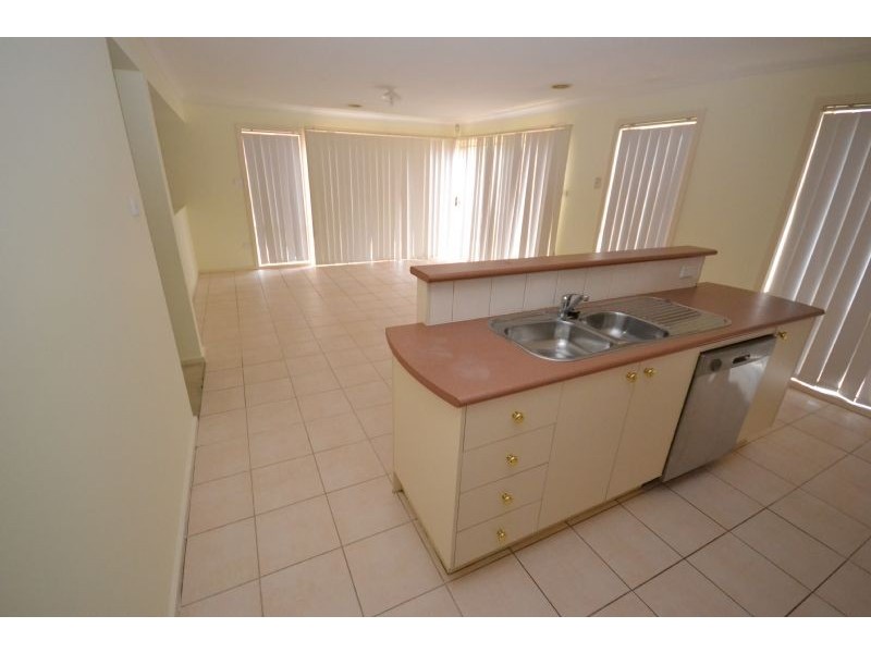 5 Gosford Gardens, Derrimut VIC 3030