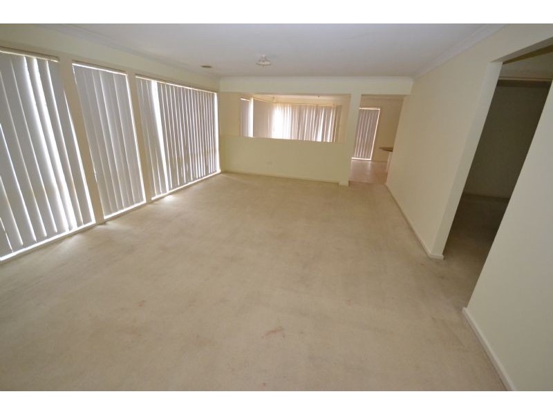 5 Gosford Gardens, Derrimut VIC 3030