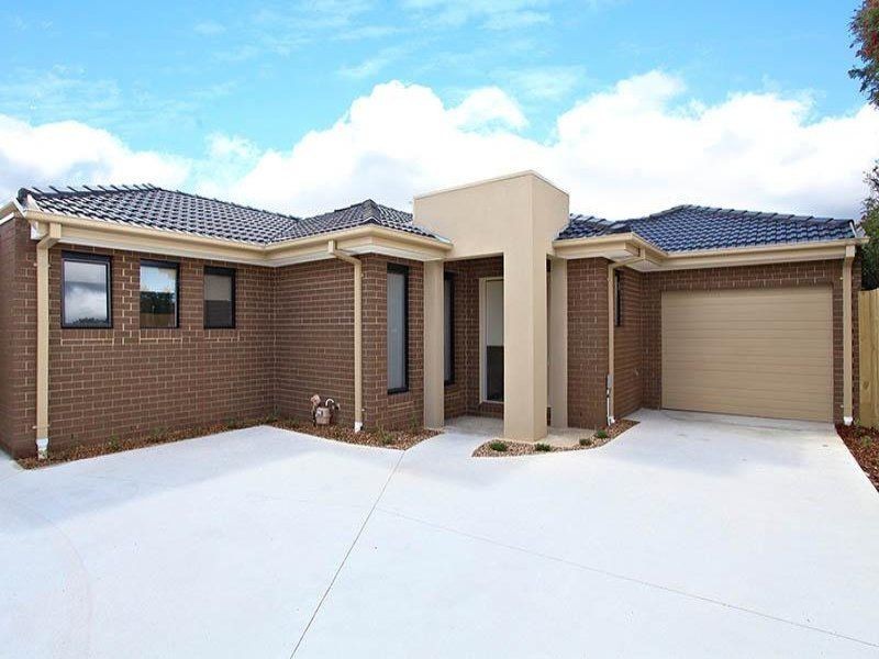 2/48 Collenso Street, Sunshine VIC 3020