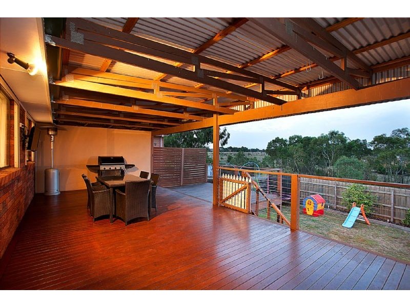 5 Abercairn Court, Deer Park VIC 3023